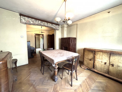 Apartament 3 camere, 86 mp, etaj 1, langa Parcul Carol, de renovat