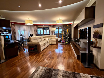 3 cam - 143 mp - Et.1/3 - 2 bai, 2 balcoane – Ghencea, An 2009